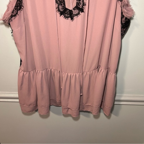 Lane Bryant Pink Chiffon Black Lace Accent Tiered Drop-Waist Peplum Top Size 28 - Picture 4 of 10